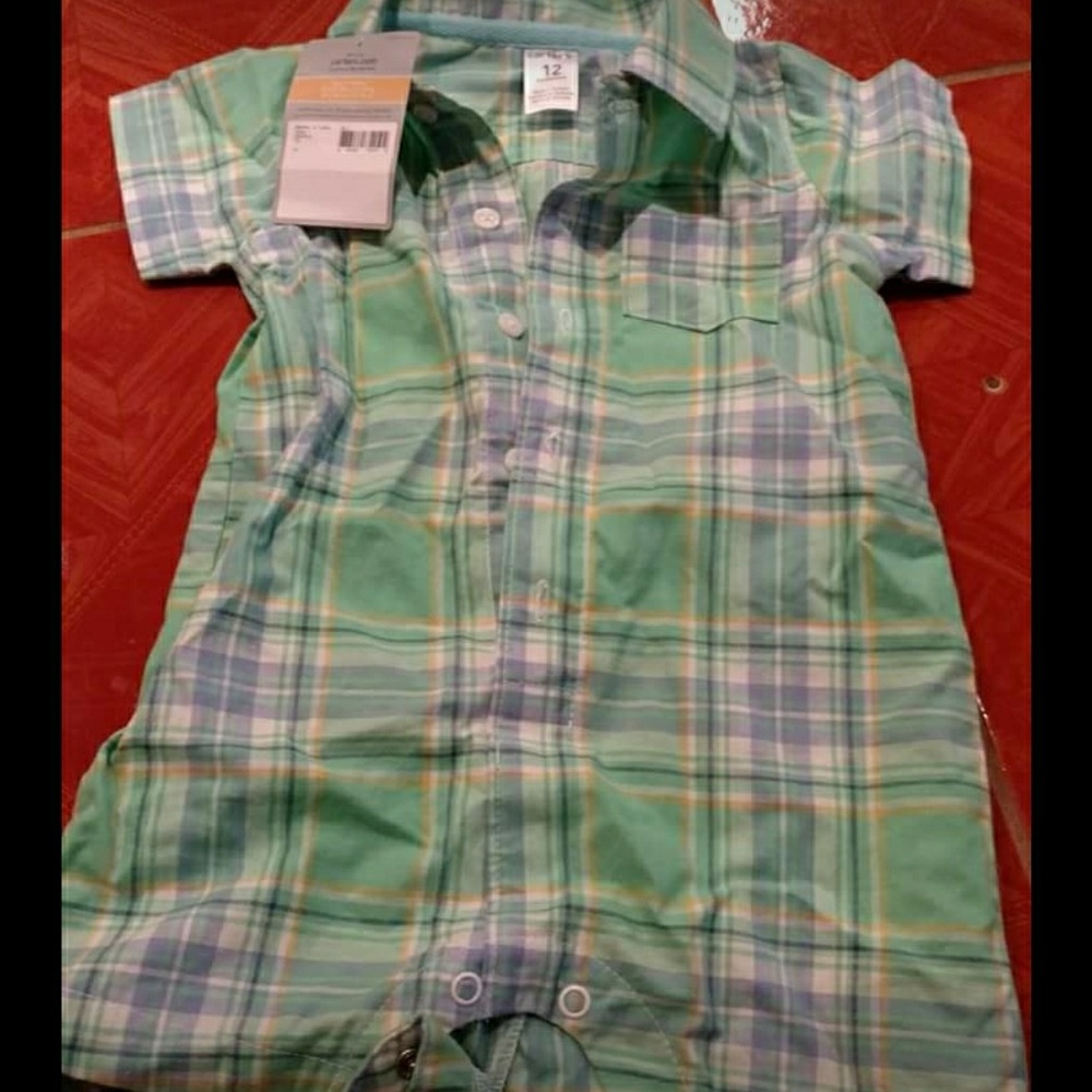 Carters sz 12 mo romper